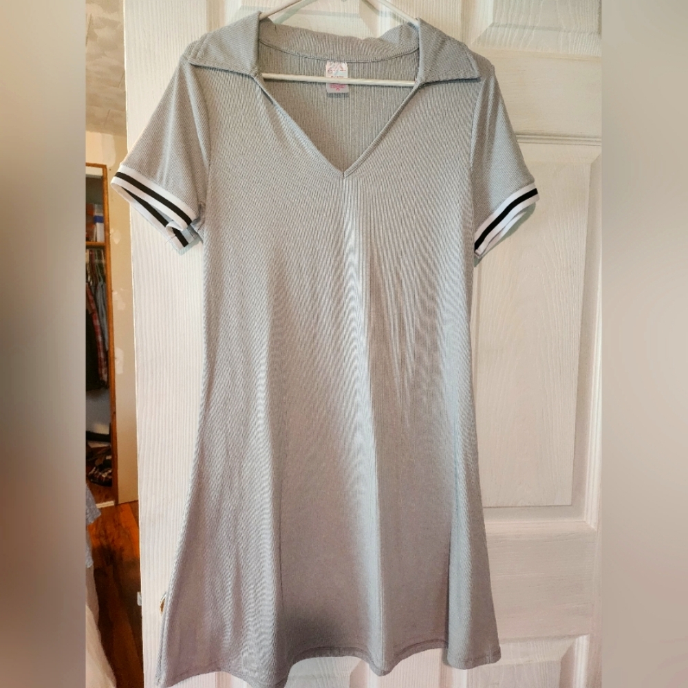 Gray No Boundaries XL sweater-like dress for women
